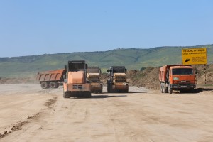 В Грозном реконструируют дорогу к аэропорту