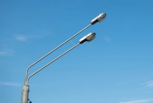 В трех селах Самарской области благодаря нацпроекту обустроят освещение и тротуары